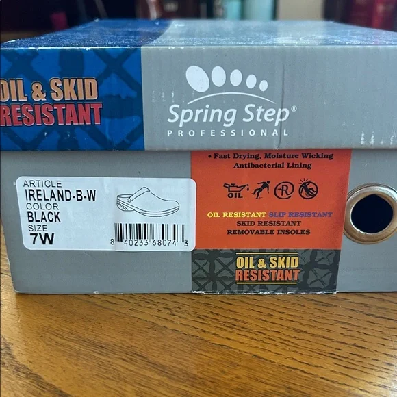 Spring Step Black Leather Mules - Picture 12 of 12